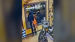 Thieves smash into Fayetteville's Hawley's Bicycle World, steal $5K in bikes